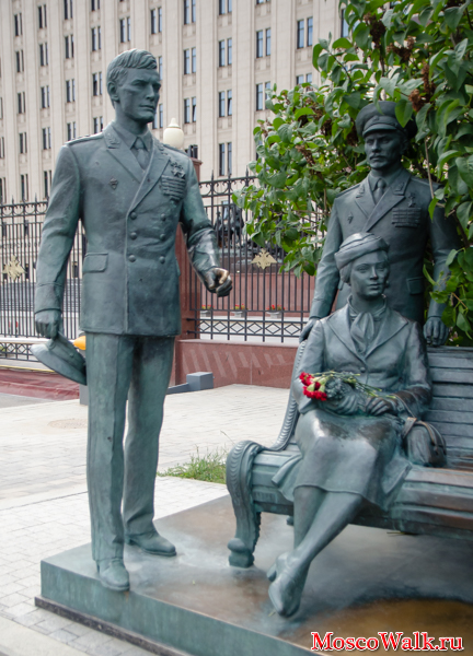 Памятник героям художественного фильма «Офицеры»