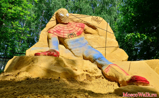 Человек-паук из песка