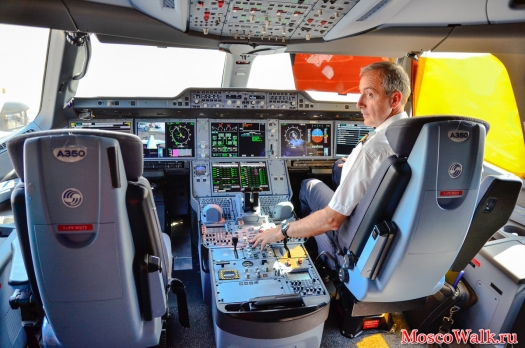кабина пилотов airbus A350