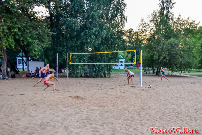 Покровский берег площадка для волейбола