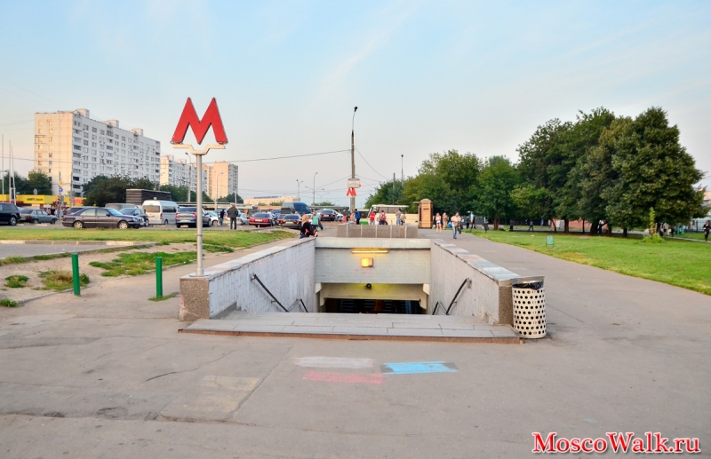 вестибюль станции метро Красногвардейская