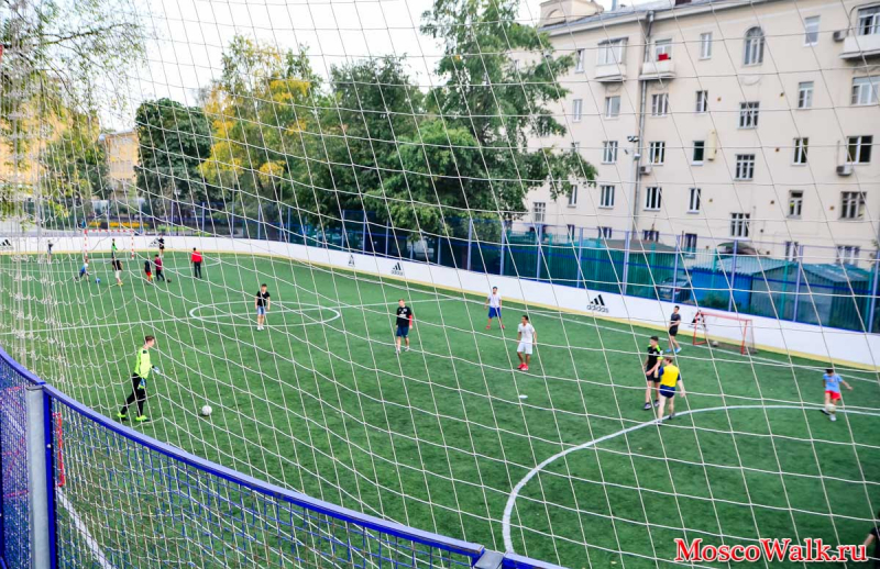 Футбольное поле Новослободский парк