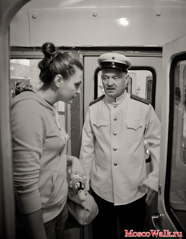80 лет московскому метро ретро-парад поездов