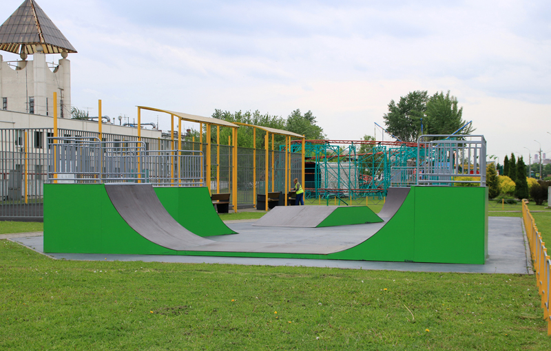 В Парке Победы открылась новая площадка для скейт-бординга