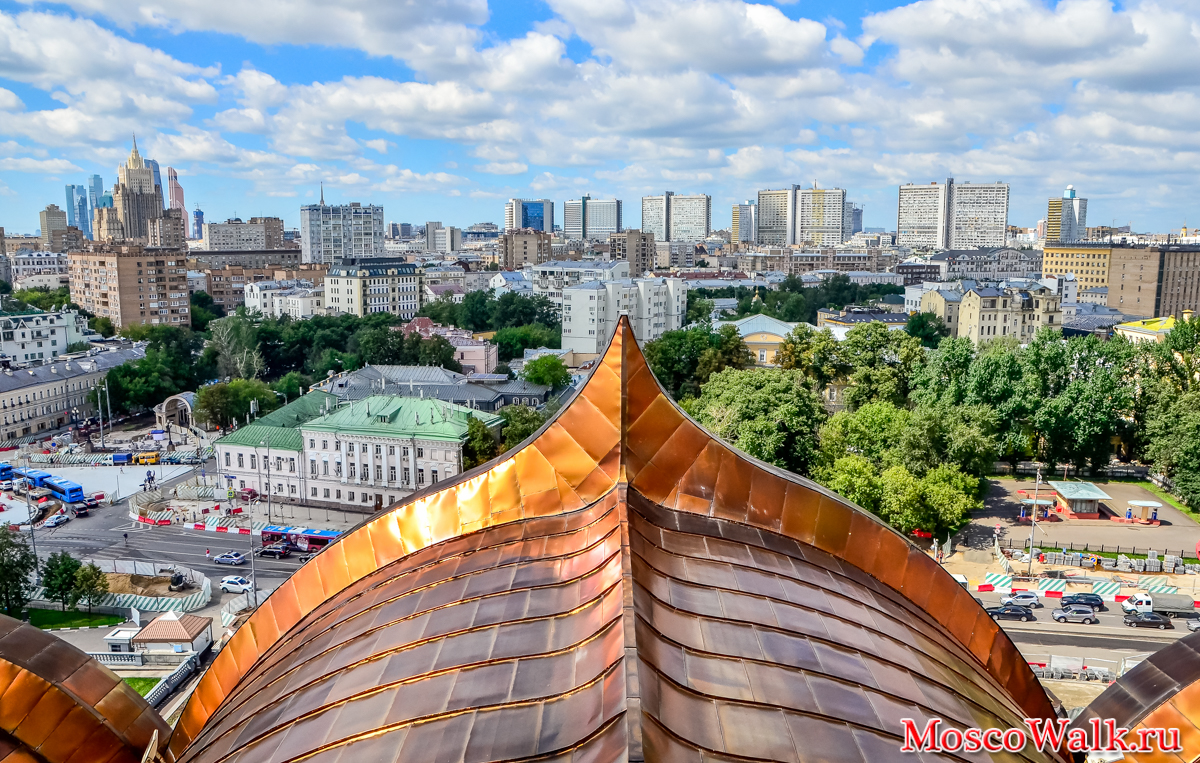 Смотровая площадка Храма Христа Спасителя - MoscoWalk.ru - Прогулки по  Москве | Прогулки