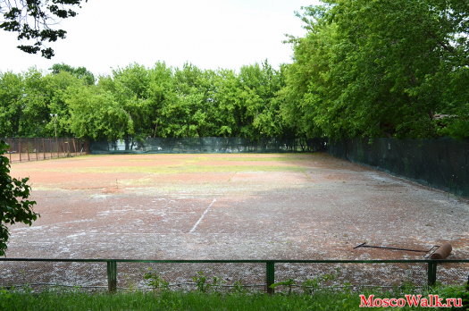 Теннисные корты в Екатерининском парке