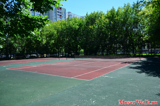 Теннисные корты в парке Фестивальный