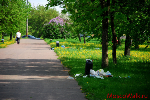 выезд из парка на пересечение улиц Лобачевского и Коштоянца