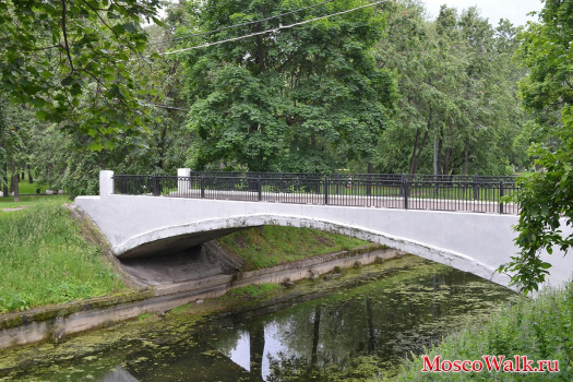 Парк красная пресня мостики через пруды