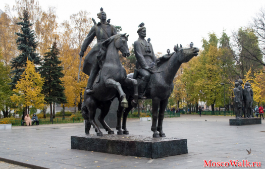 Памятники на Миусской площади