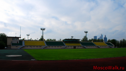 стадион Спортивный городок с натуральным покрытием