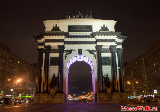 Сии Триумфальные ворота заложены в знак воспоминания торжества Российских воинов в 1814 году