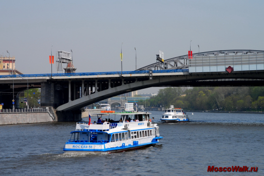 теплоходы на Москве-реке