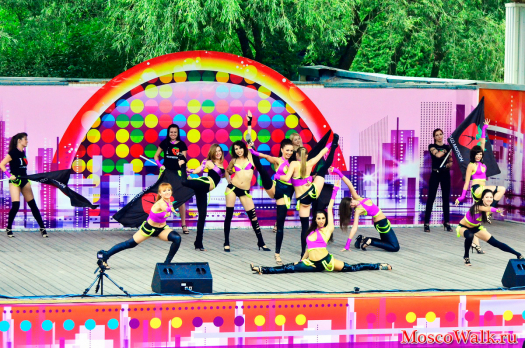 Танцевальные коллективы в Измайловсокм парке