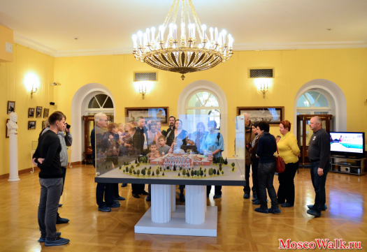 экскурсия в Петровский Дворец