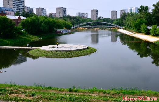 Вид на Черкизовский пруд