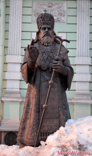 скульптура Патриарха