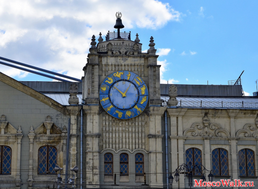 Часы на Казанском вокзале