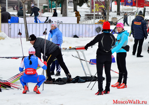 Лыжники готовятся к соревнованию