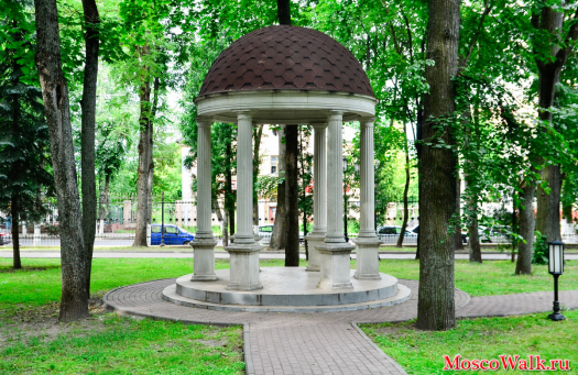 Парк - музей А.К. Толстого в Брянске