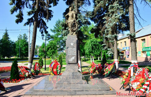памятник защитникам Солнечногорска