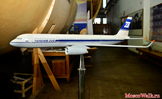 Модель самолета ТУ-206