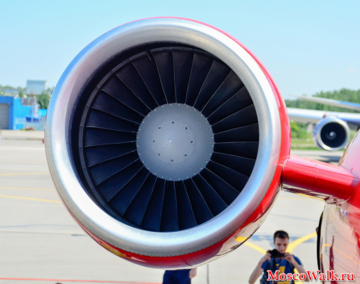 Двигатель самолета Bombardier CRJ