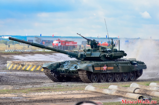 Танк Т-90 "Непобедимые и легендарные"