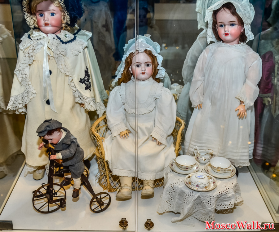 Фарфоровые куклы немецких мастеров в музее кукол
