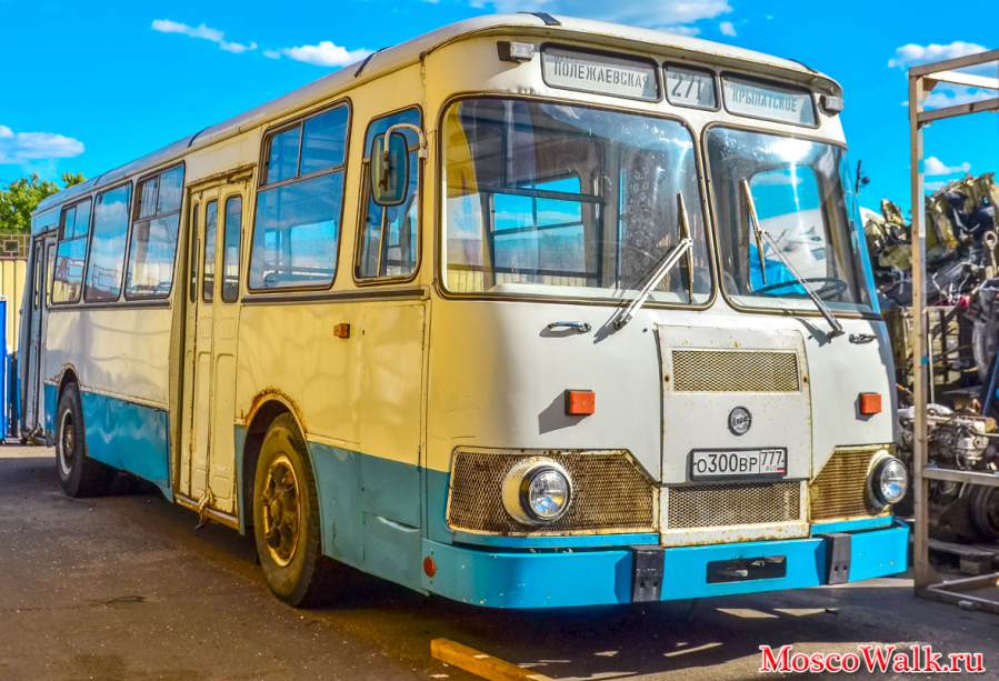 Автобус Лиаз-677