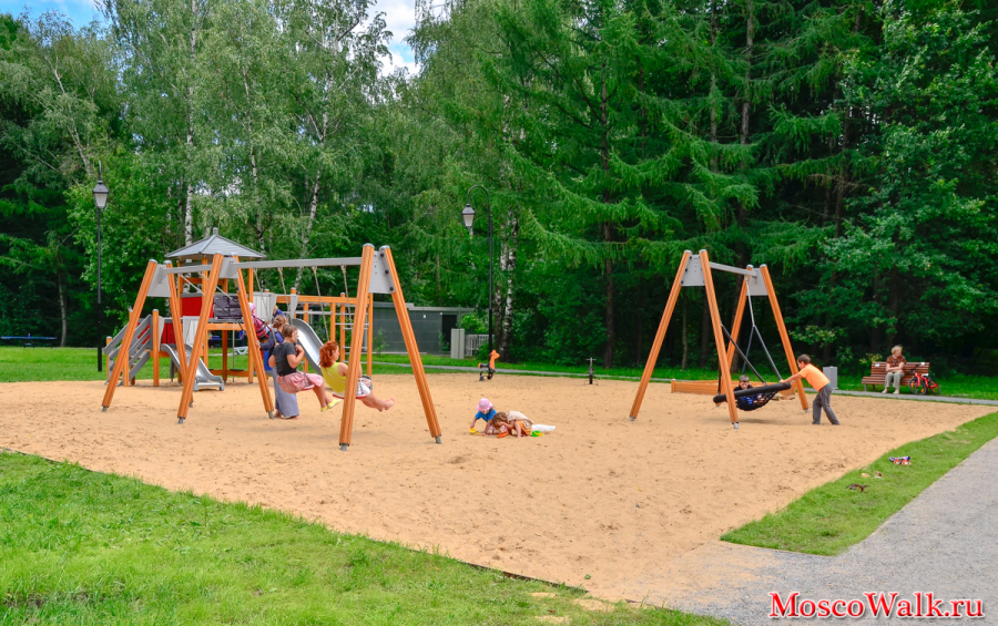 Детская площадка в парке Сокольники