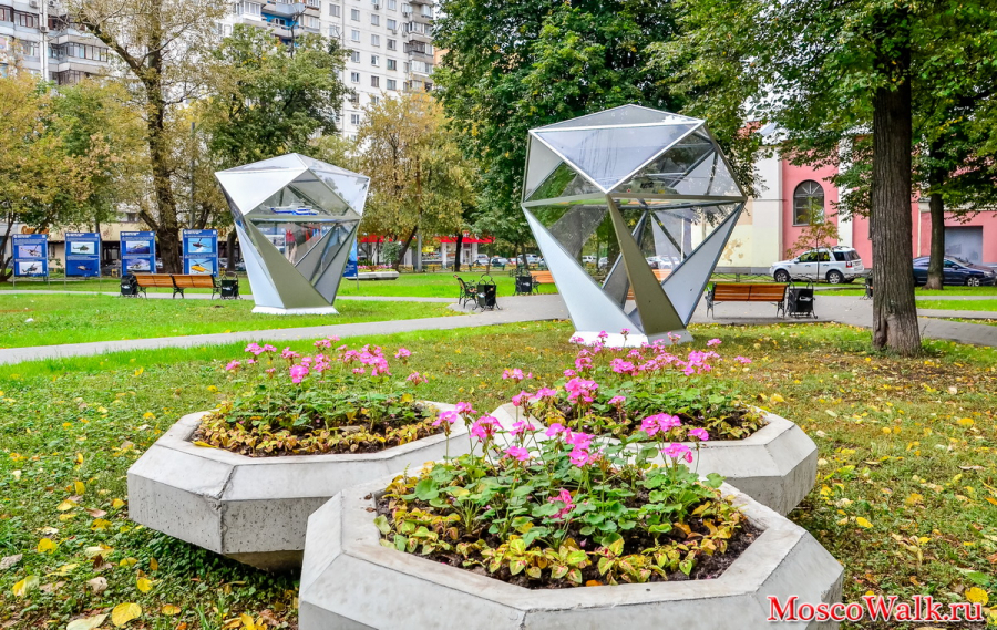 Сокольническая площадь Народный парк