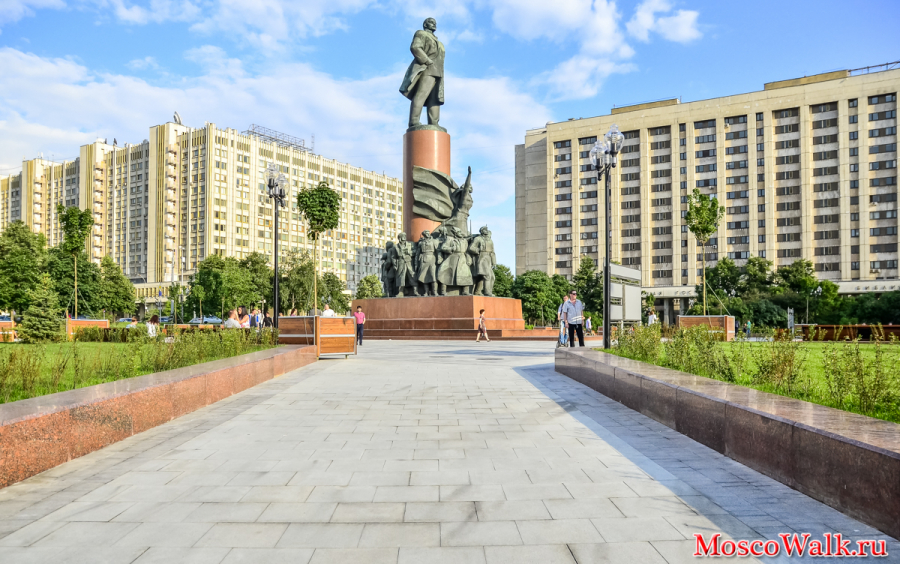 Калужская площади памятник Ленину