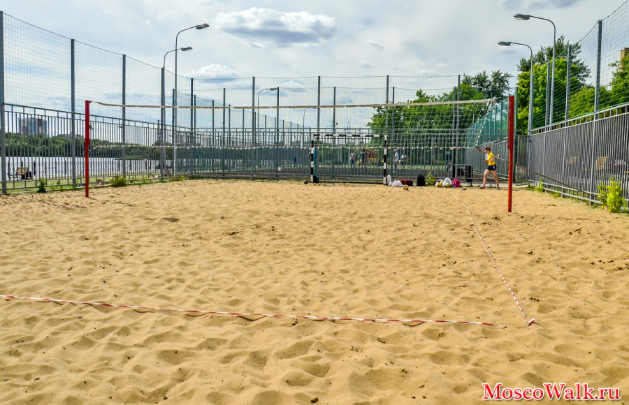 Площадка для игры в пляжный волейбол