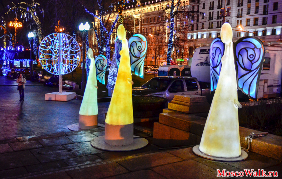 Ангелы на Пушкинской площади