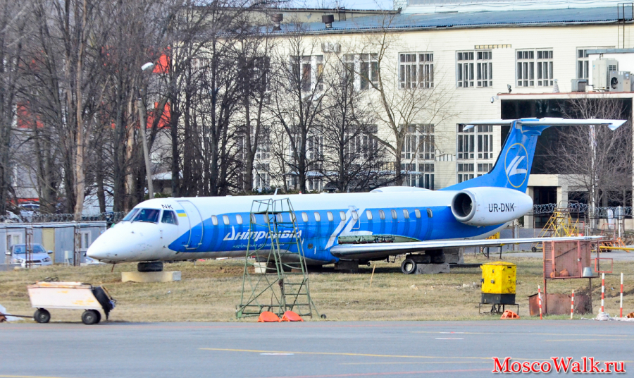самолет Embraer-145 авиакомпании Днеправиа