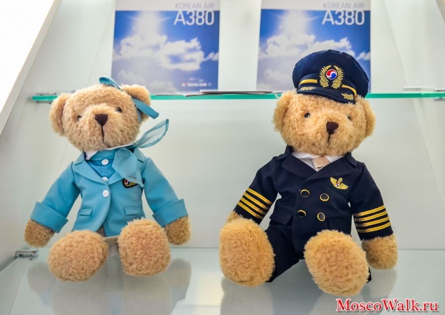 игрушка стюардесса и пилот