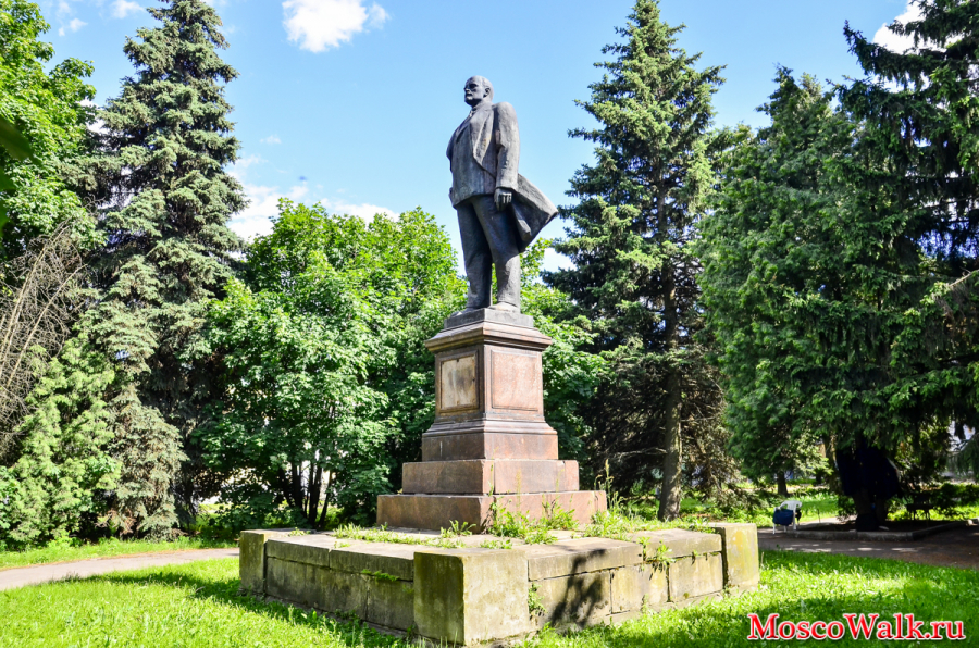 Ленин в Кузьминках