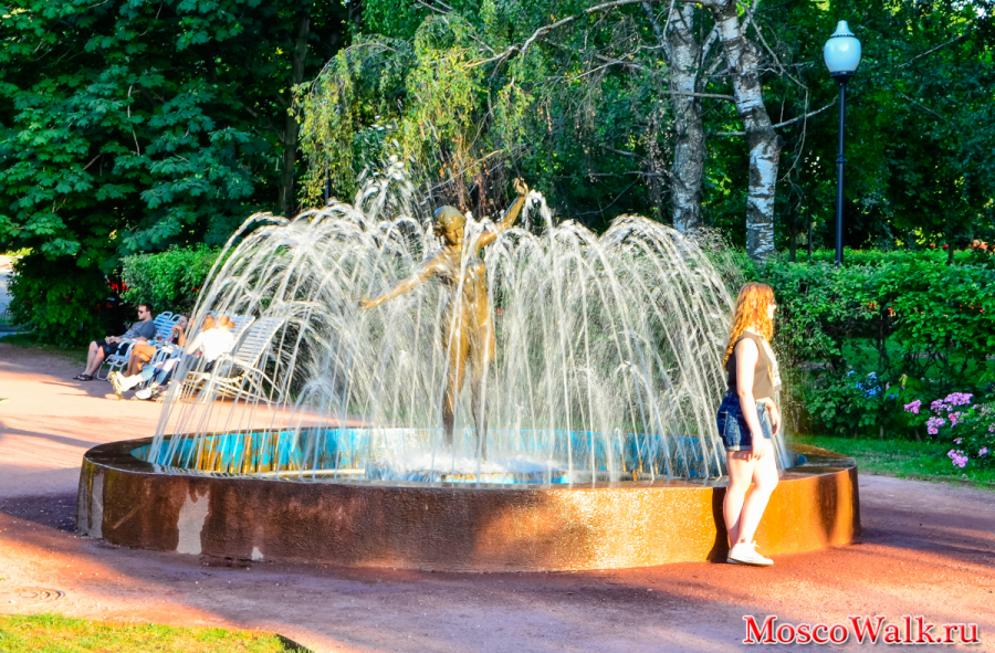 фонтан в парке Горького