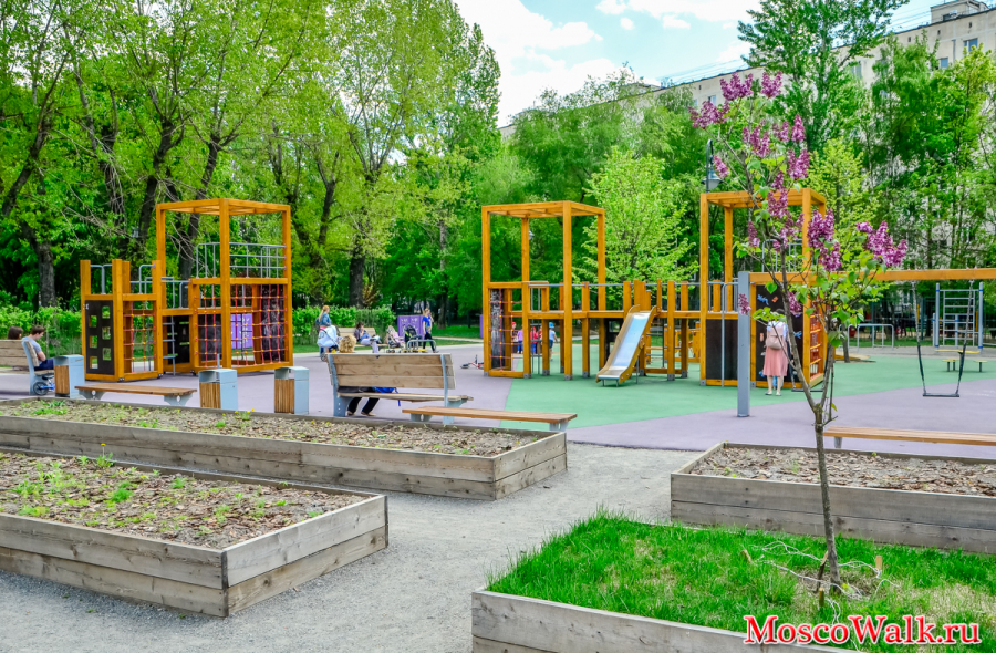 детская площадка в Сиреневом саду