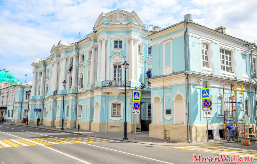 Историческая улица Покровка