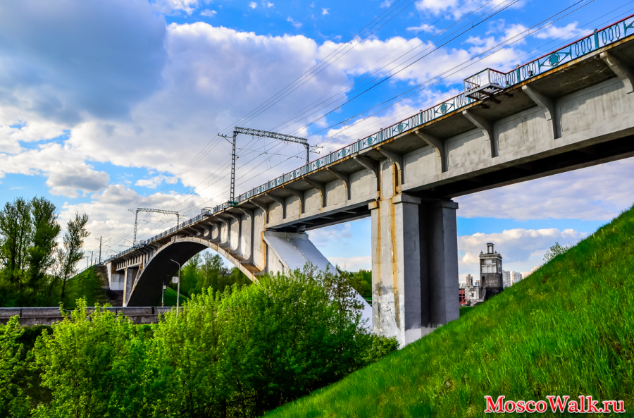 мост Рижского направления Московской железной дороги через канал им. Москвы