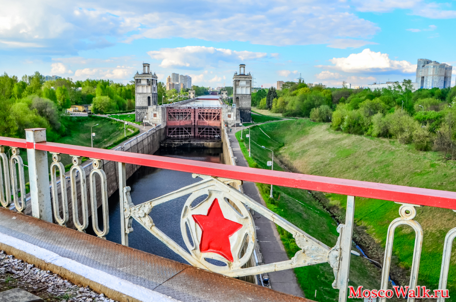 мост через канал имени Москвы