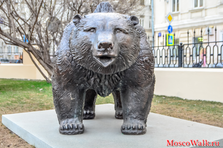 скульптура Медведя