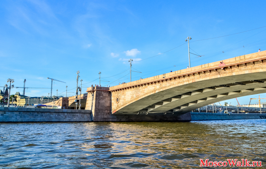 Мост в центре Москвы