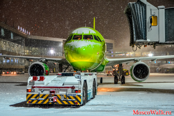 Снег в аэропорту Домодедово