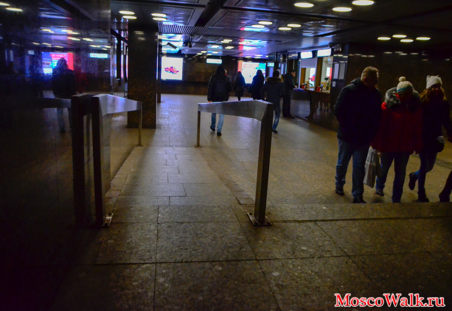 пандус на станции метро
