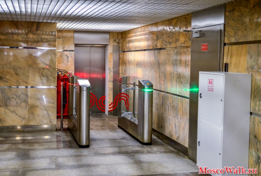 лифты для маломобильных граждан на станции Саларьево
