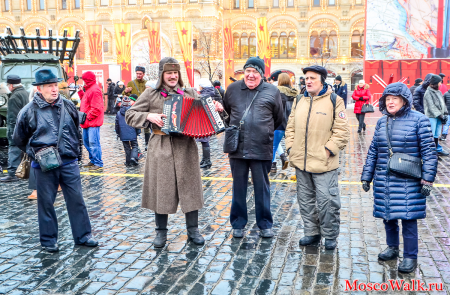 военный концерт на Красной площади