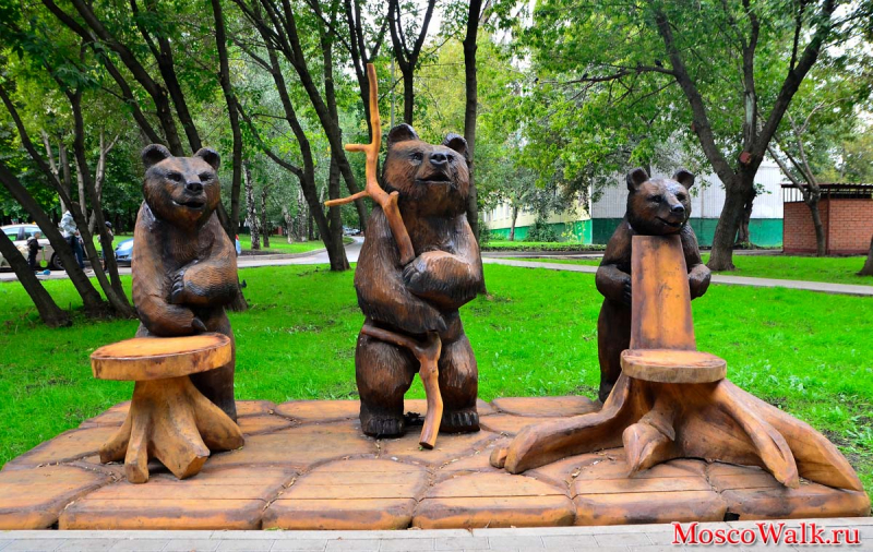 деревянная фигура Три медведя